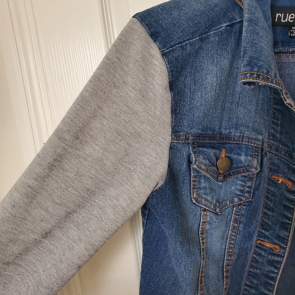 Jean and gray sleeve jacket size Medium - Picture 9 of 15
